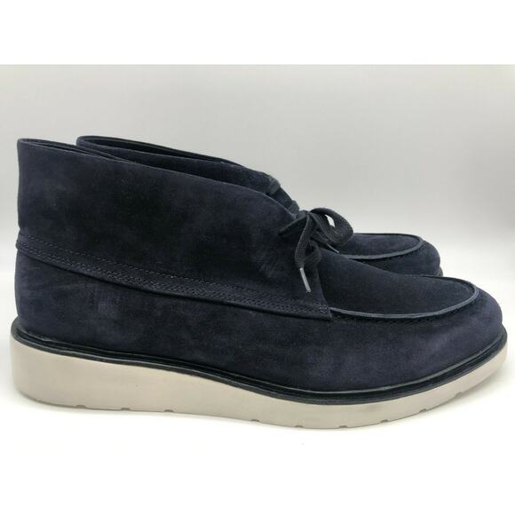 Vince Men's Wayde Suede Chukka Boot Coastal Navy Blue Size 9.5 $295📦 - Picture 1 of 12